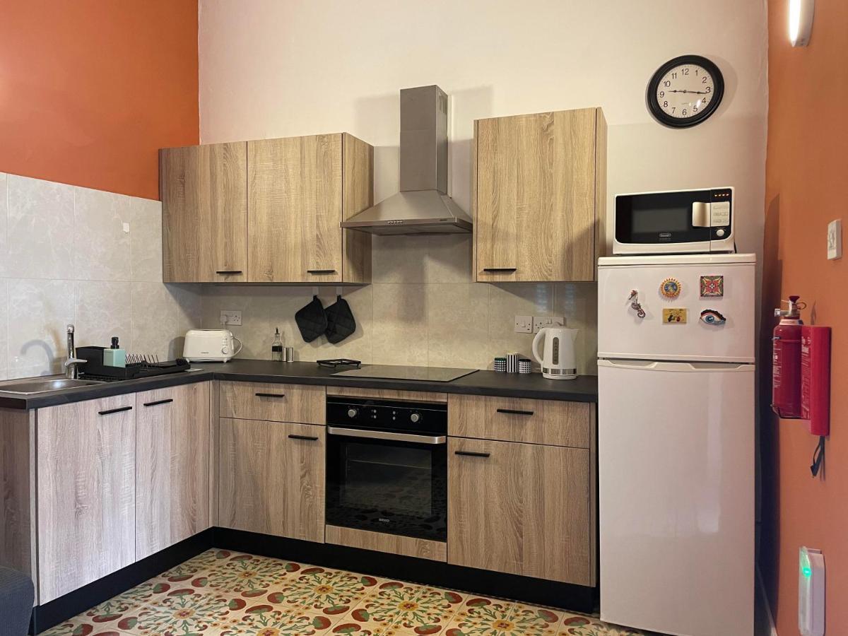 Parisio One Bedroom Maisonette In